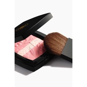 CHANEL Illuminating Powder Blush #997 “Rose Lumiere” Holiday 2025 Collection NIB